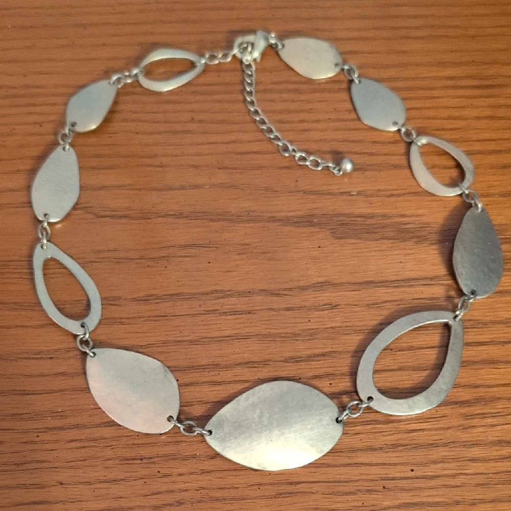 Elegant Silver Necklace